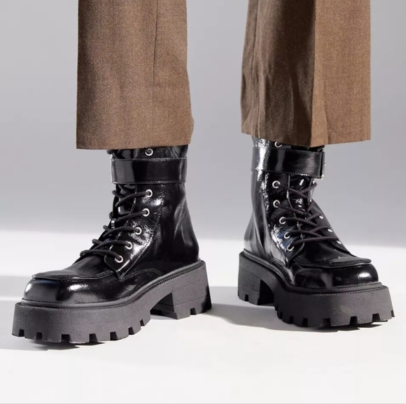 Urban Outfitters Cooperative Tania Buckled Combat Boots in Black Leather NWT - Picture 3 of 10